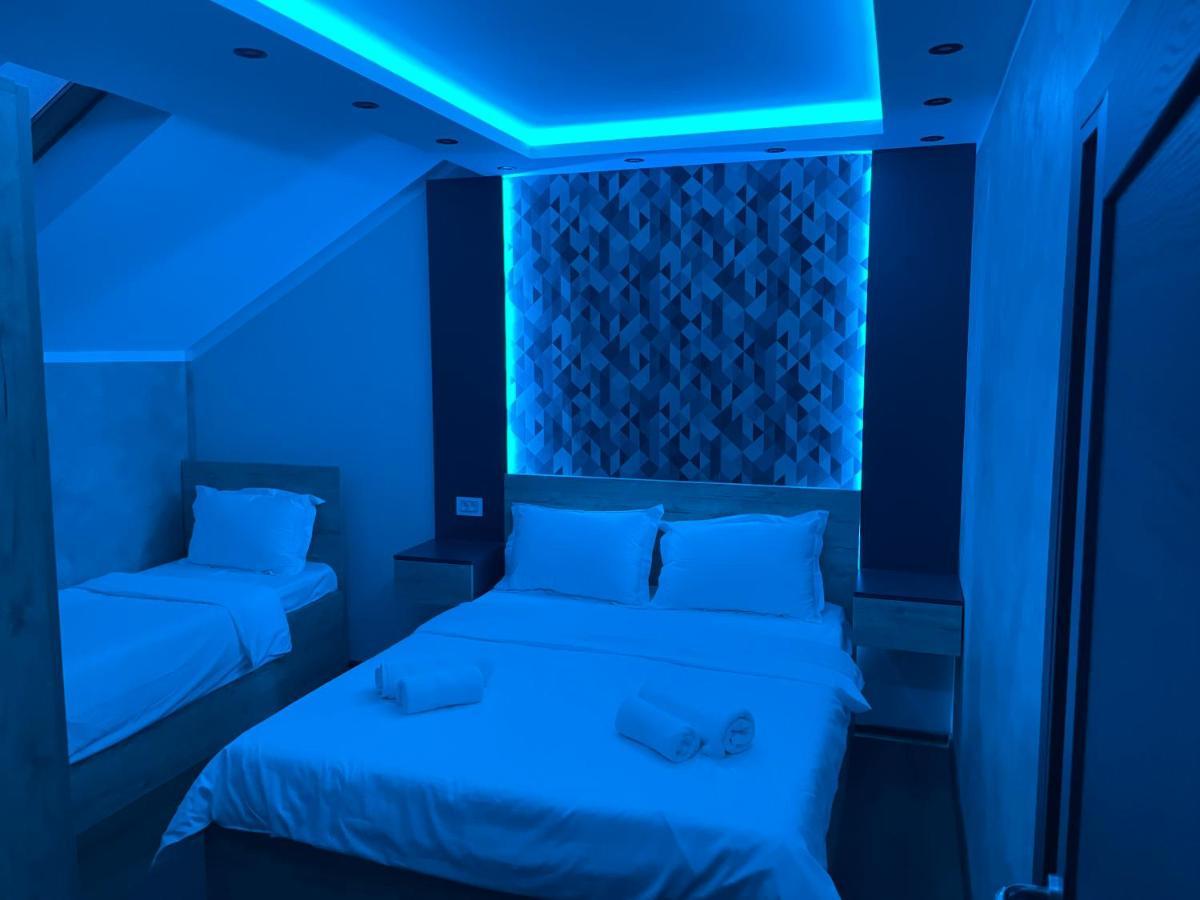 Apartmani Mali Vikend 贝尔格莱德 外观 照片